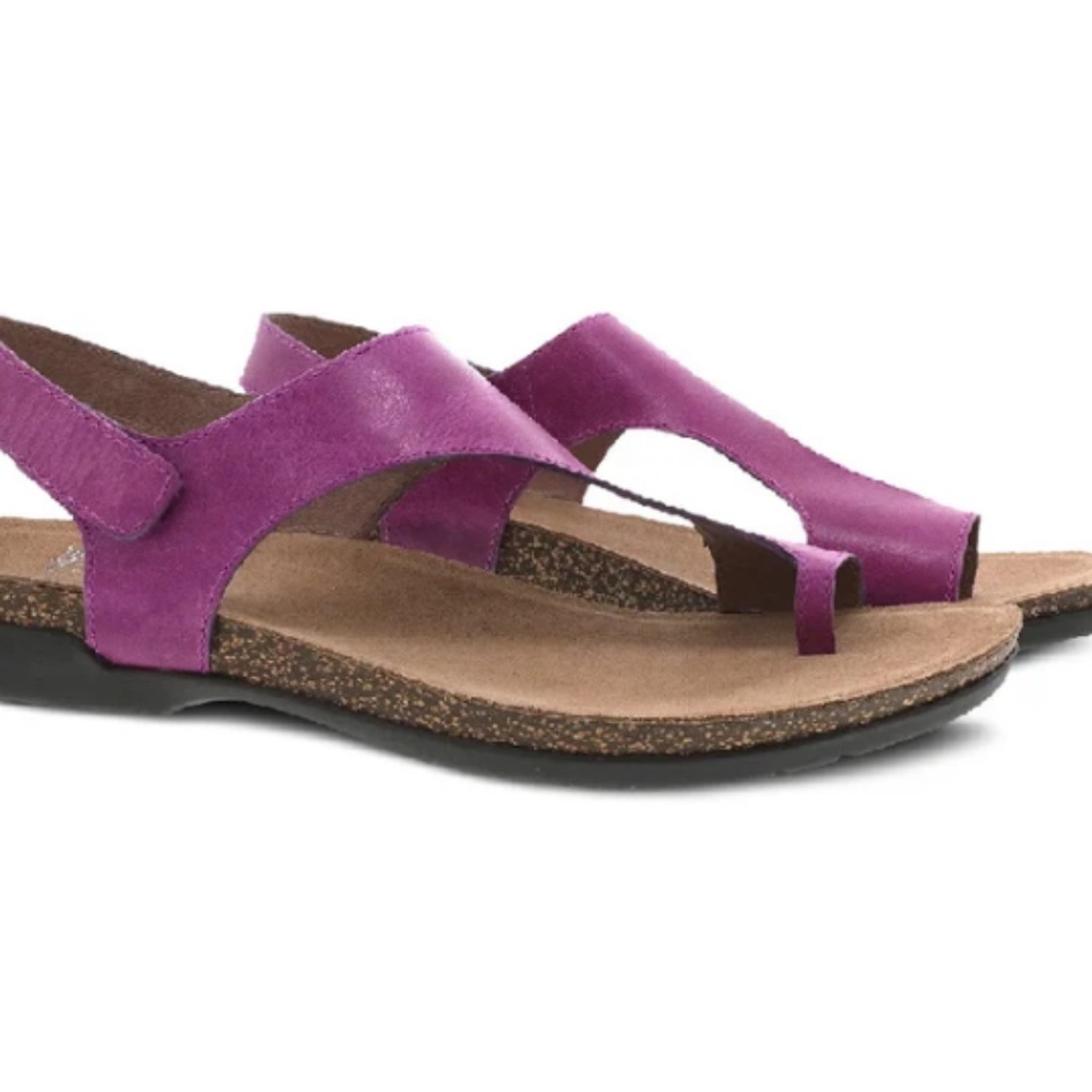 Dansko Reece Sandal Magenta EU size 39 US size 8.5 / 9 NIB